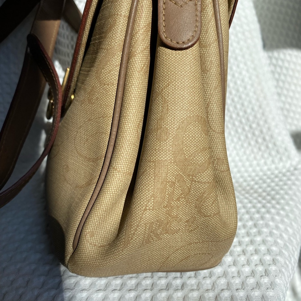 Vintage Nina Ricci Brown Trapezoidal Shoulder Bag with Gold Clasp - Picture 10 of 13